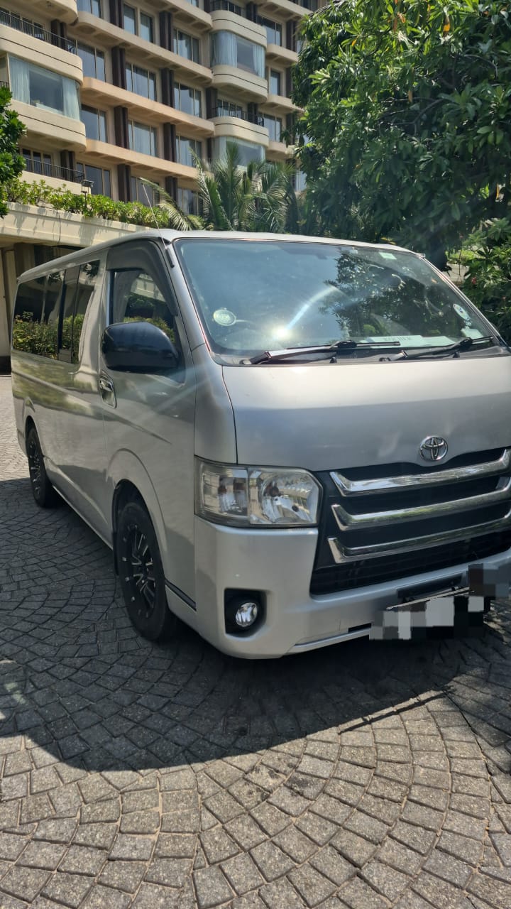 Spacious KDH Van for Group Tours